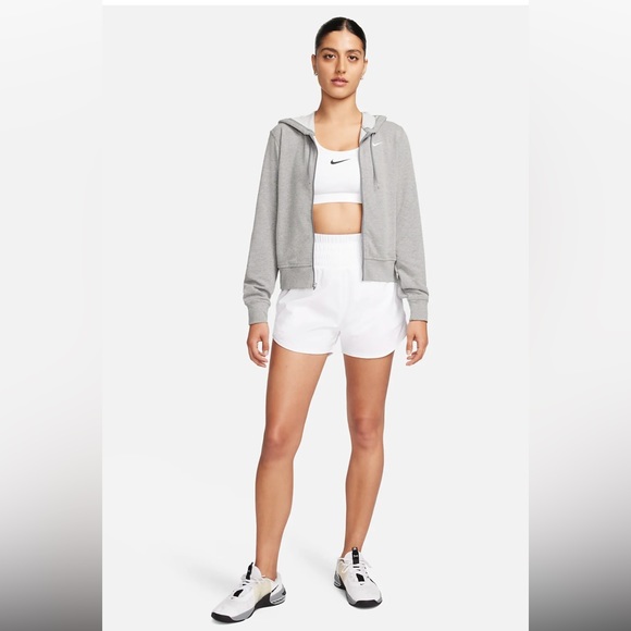 Nike Dri-FIT One
Women's Full-Zip French Terry Hoodie - Picture 2 of 10